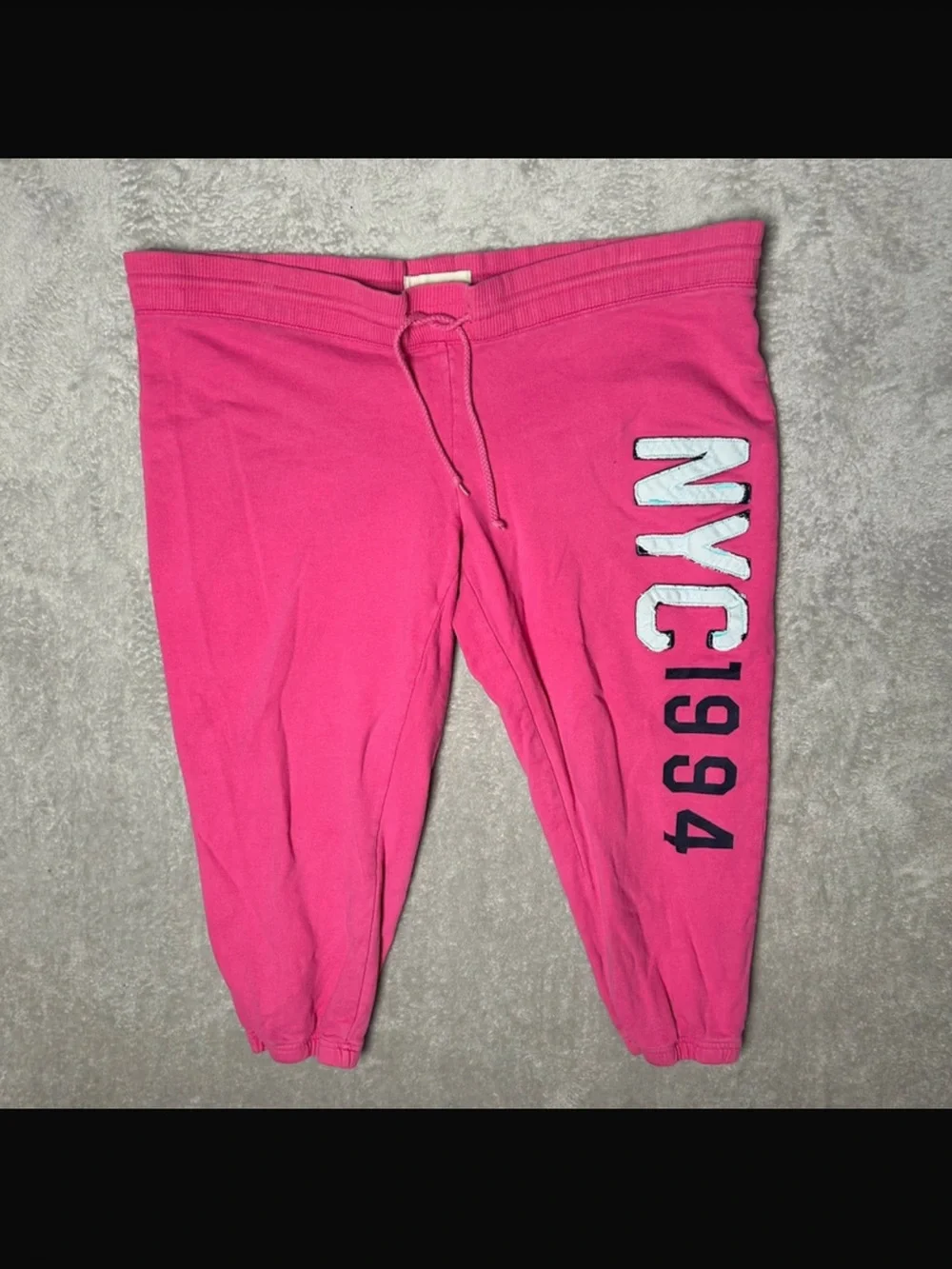 Women’s Pink NYC Graphic Capri Sweatpants